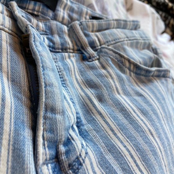 Nine West blue white striped chrystie capri straight leg missy jeans - Picture 4 of 8